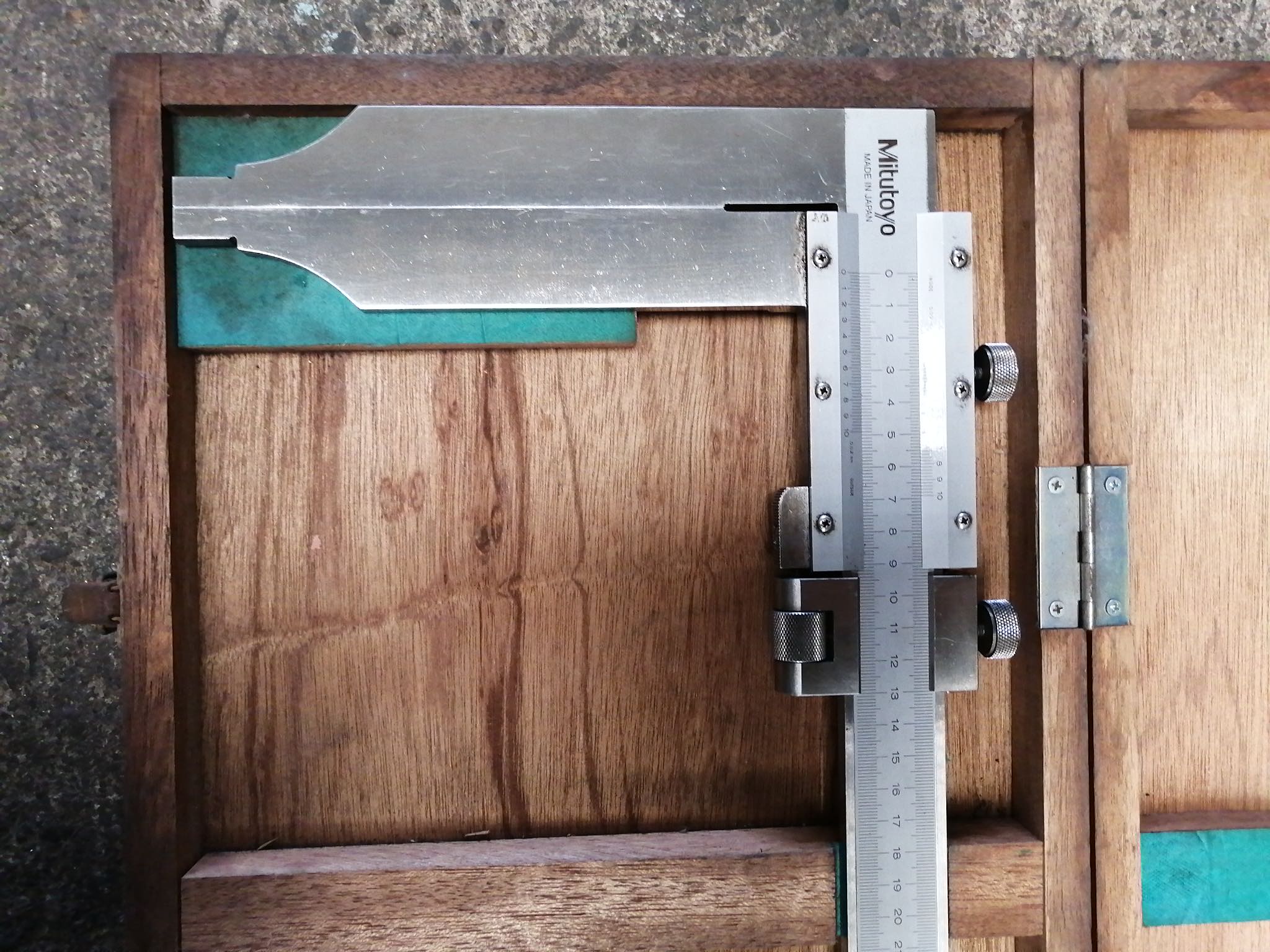 MITUTOYO｜ミツトヨ 長尺ノギス CM75L