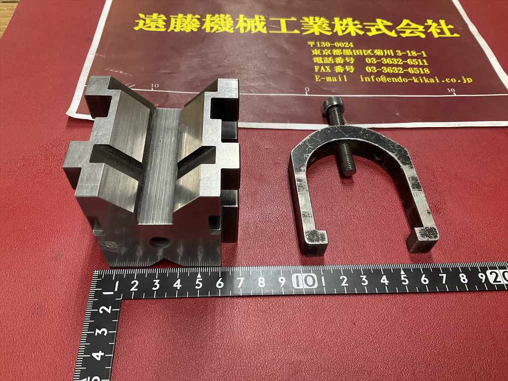 NEO　TEC 精密Vブロック MB503　寸法70×70×H60mm　38/20mm