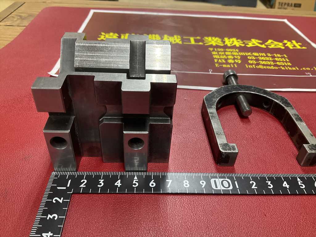 NEO TEC 精密Vブロック MB503 寸法70×70×H60mm 38/20mm
