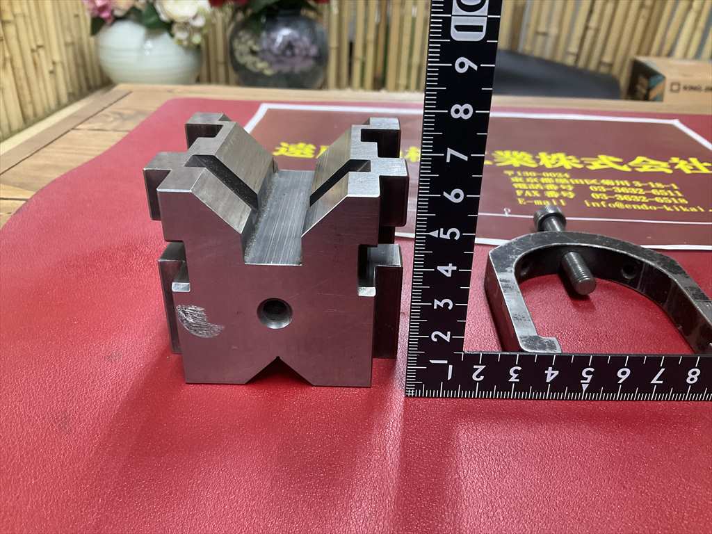 NEO TEC 精密Vブロック MB503 寸法70×70×H60mm 38/20mm