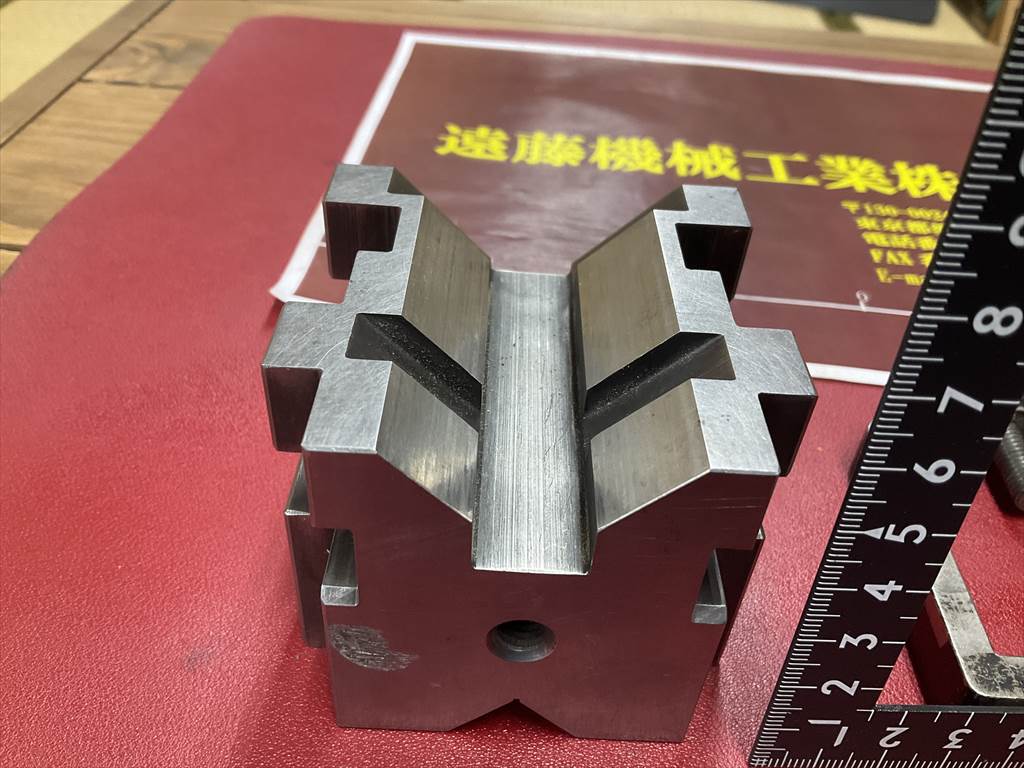 NEO TEC 精密Vブロック MB503 寸法70×70×H60mm 38/20mm