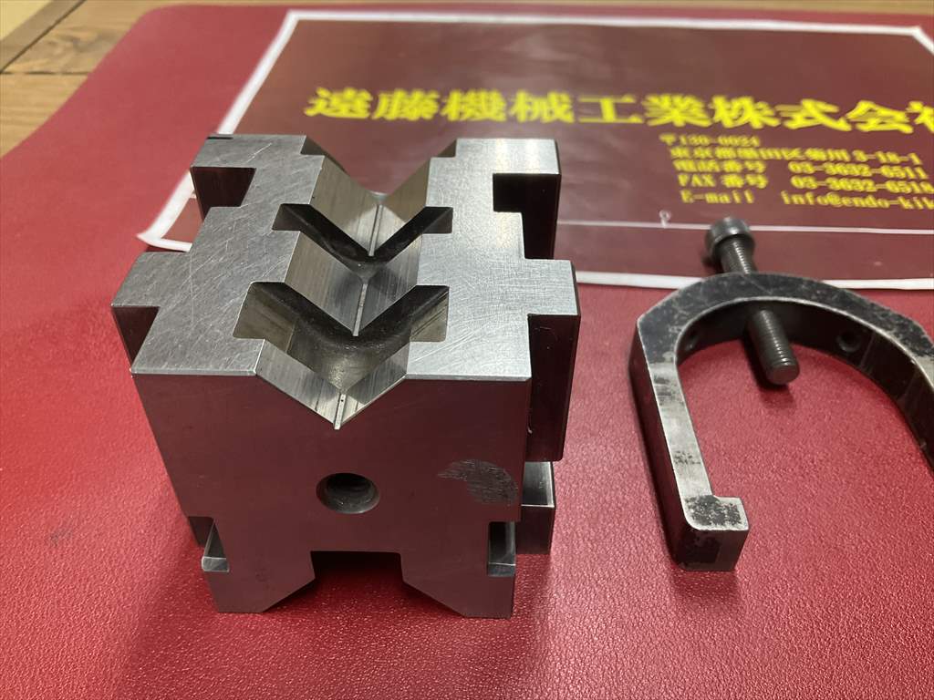 NEO TEC 精密Vブロック MB503 寸法70×70×H60mm 38/20mm