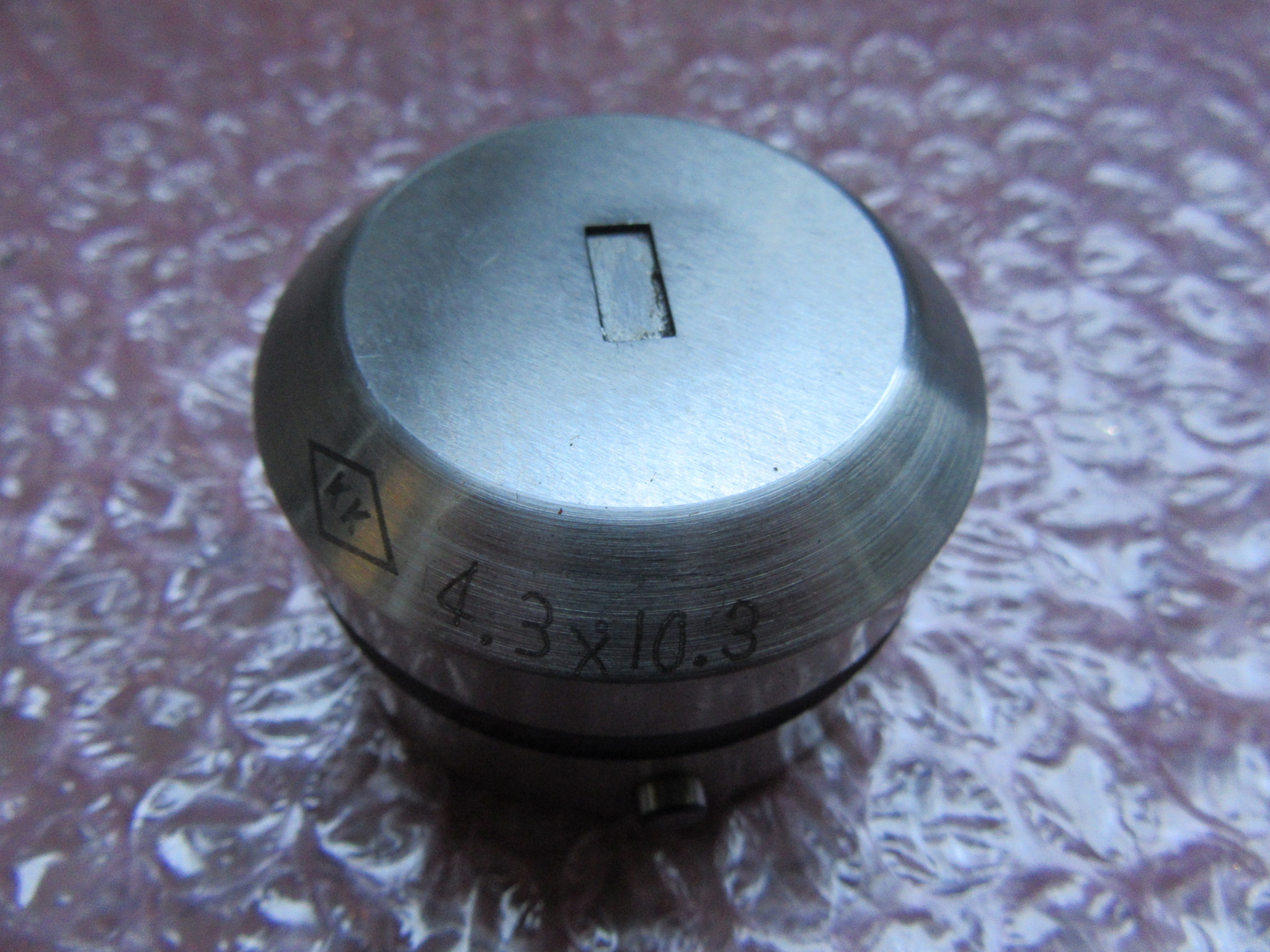 KK タレパン金型セット ダイ:4.3x10.3 パンチ:4x10