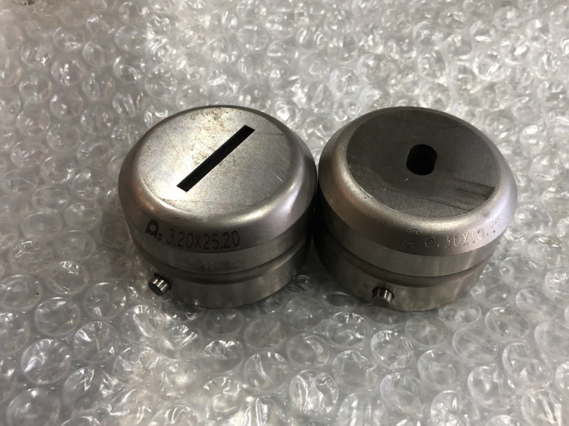 アマダ/AMADA タレパン金型（ダイ）2個 (1)3.20x25.20(2)6.50x10.50