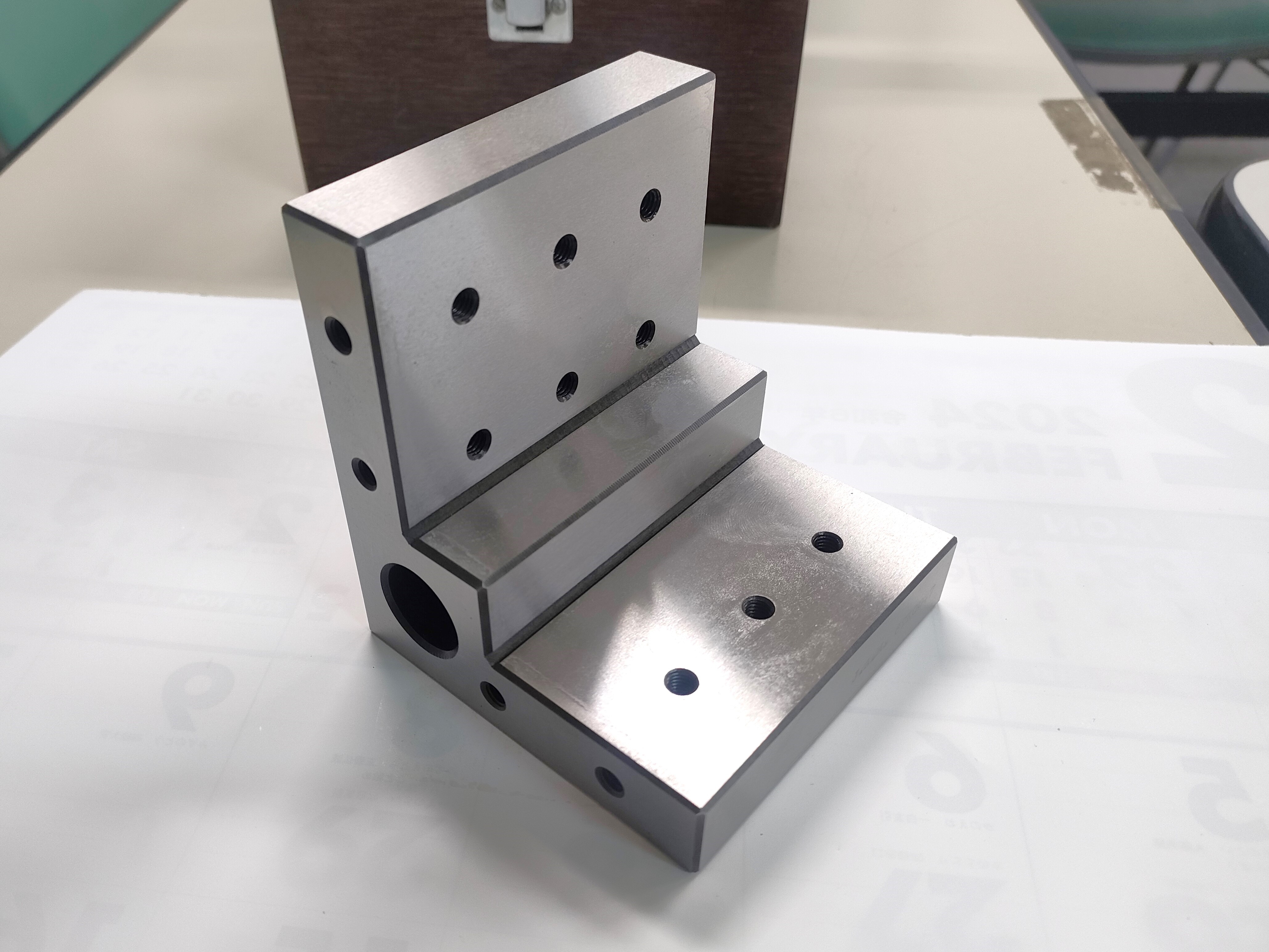 JAM ライトアングルプレート AP100