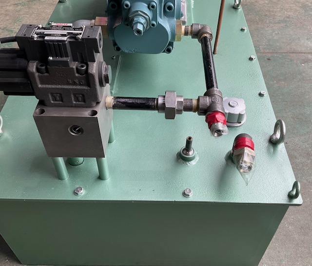 油圧タンク ASTM-36