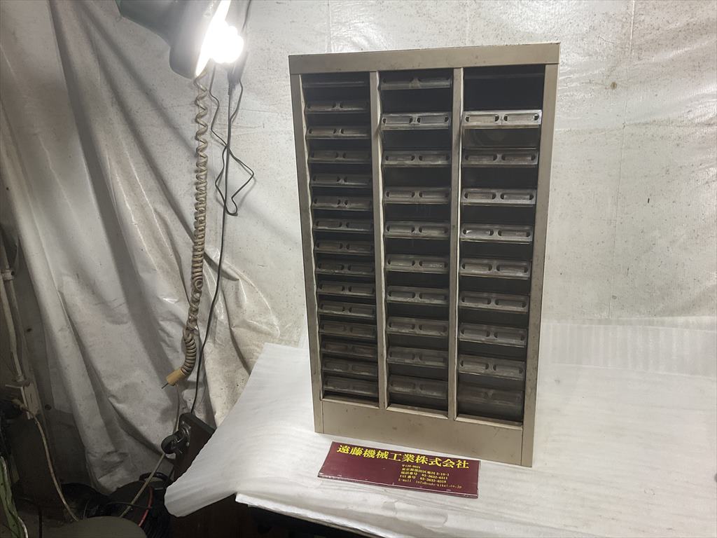 キャビネット 435mm×275mm×740mm