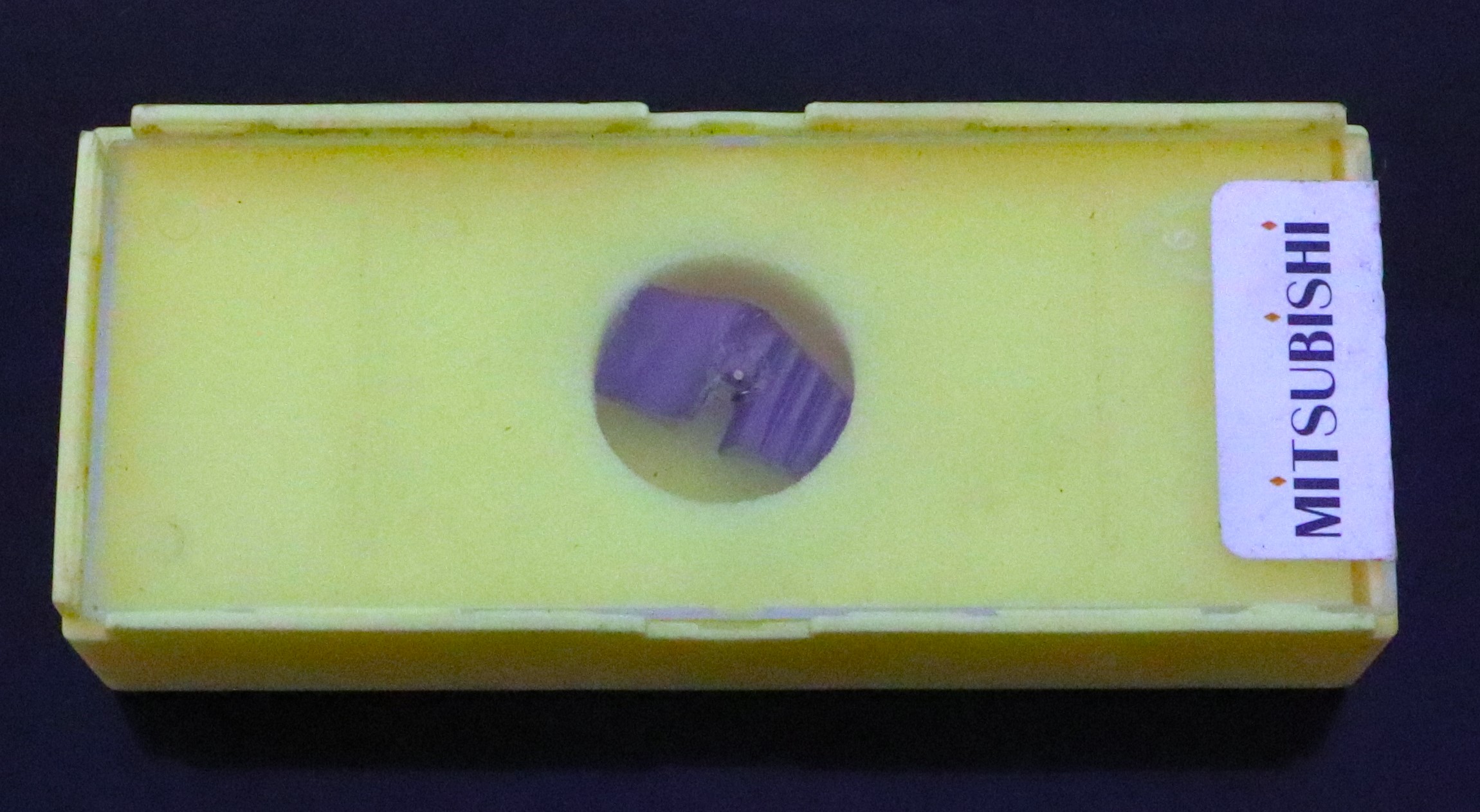 MITSUBISHI チップ TAWN1800T VP10H 未使用