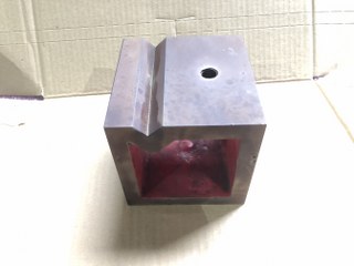不明 V溝付桝型ブロック 【V溝付桝型ブロック】サイズ：100x100mm
