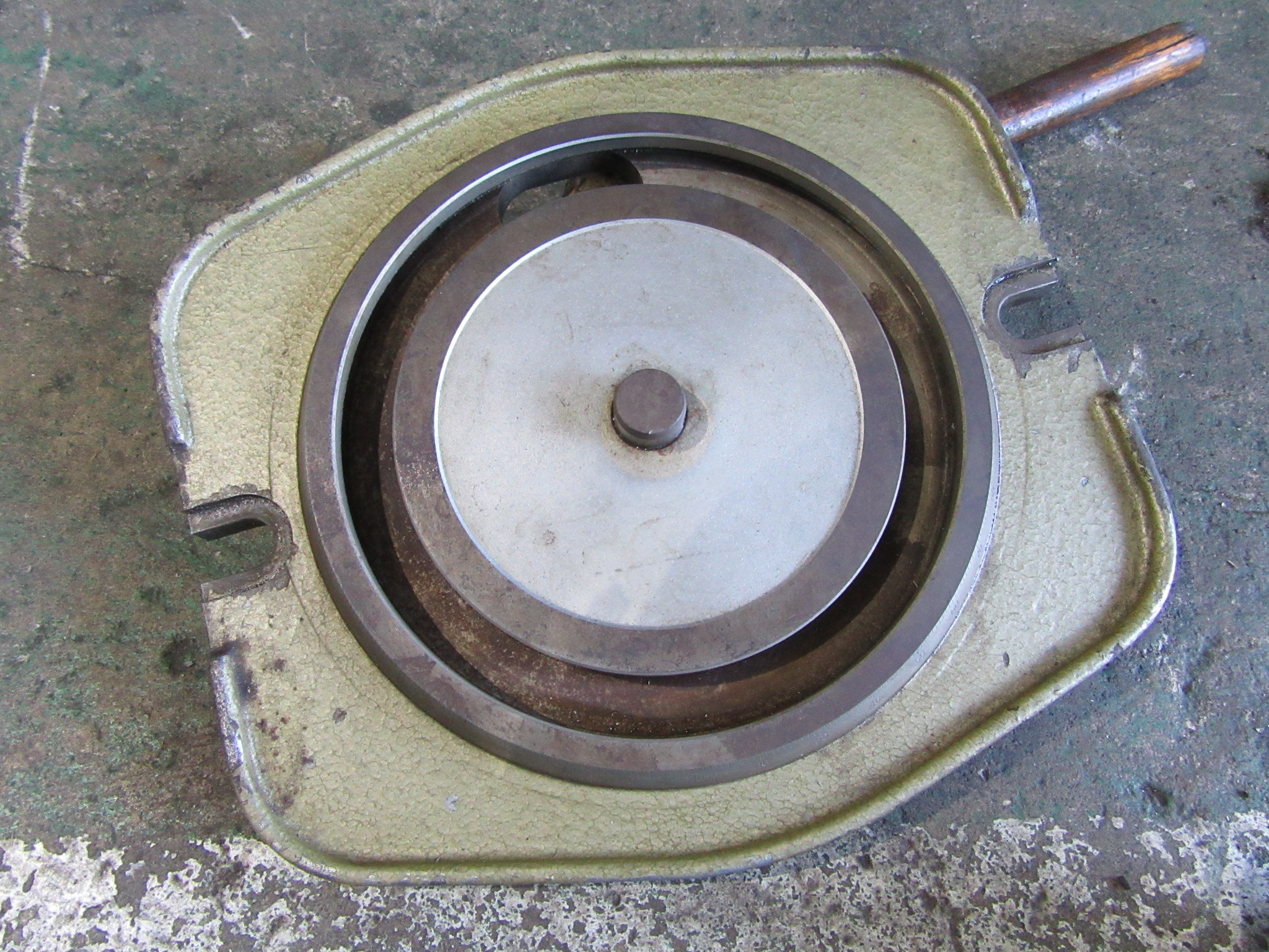 不明 バイス回転台 【バイス回転台】φ330mm