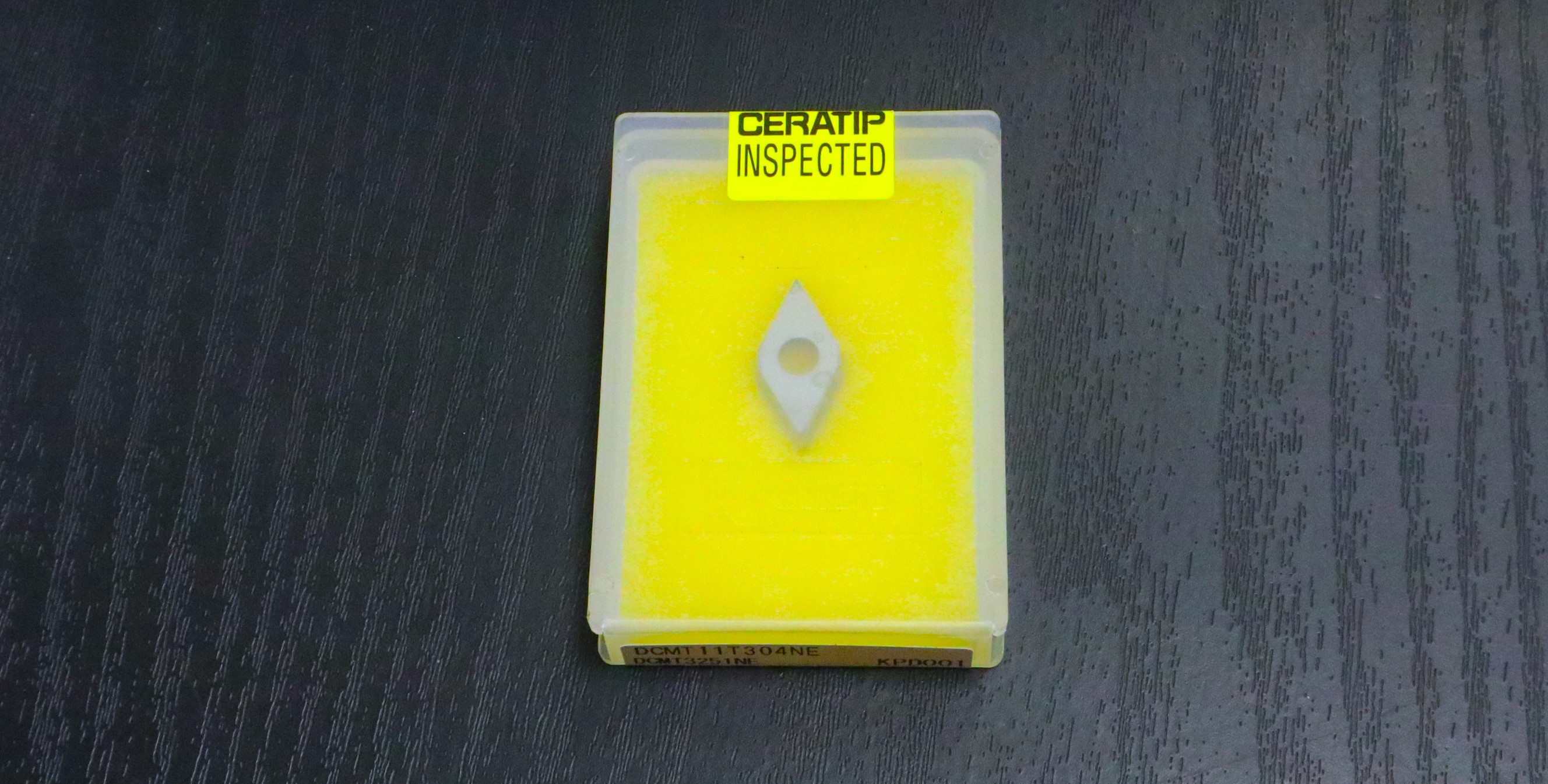 京セラ チップ DCMT3251NE 未使用