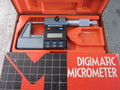 ミツトヨ デジマチックマイクロメータ MD-25M (293-111)