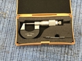 ミツトヨ 外側マイクロメーター OMV-25(106-101)