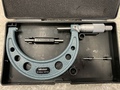 ミツトヨ 外側マイクロメーター OM-100(103-140)