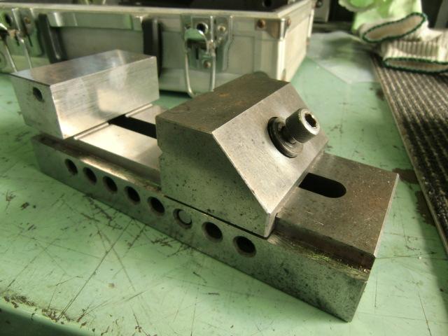 パンチ工業 精密バイス