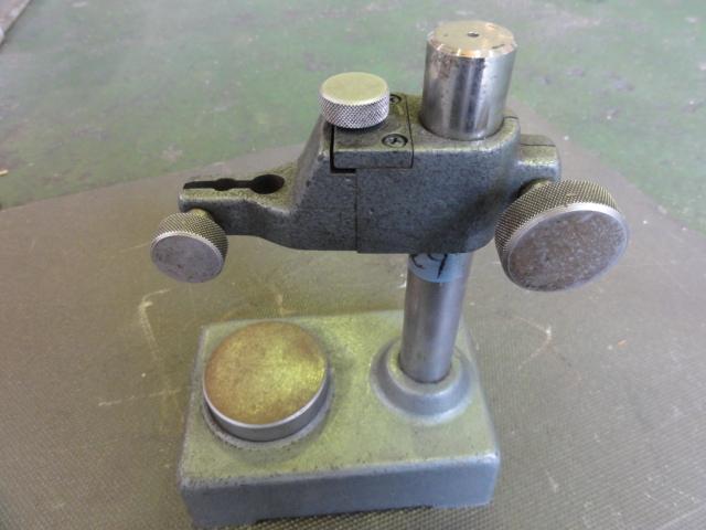 コンパレータースタンド