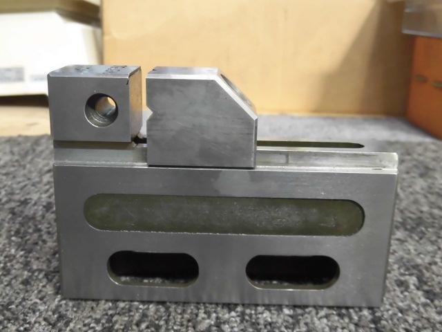 YCT ワイヤーカット用精密バイス WST-50