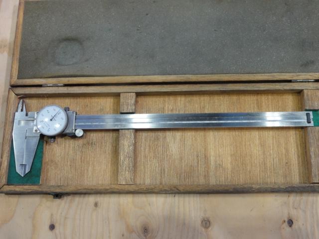 MITUTOYO｜ミツトヨ ダイヤルノギス D30