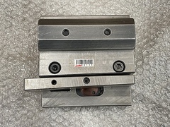 金型