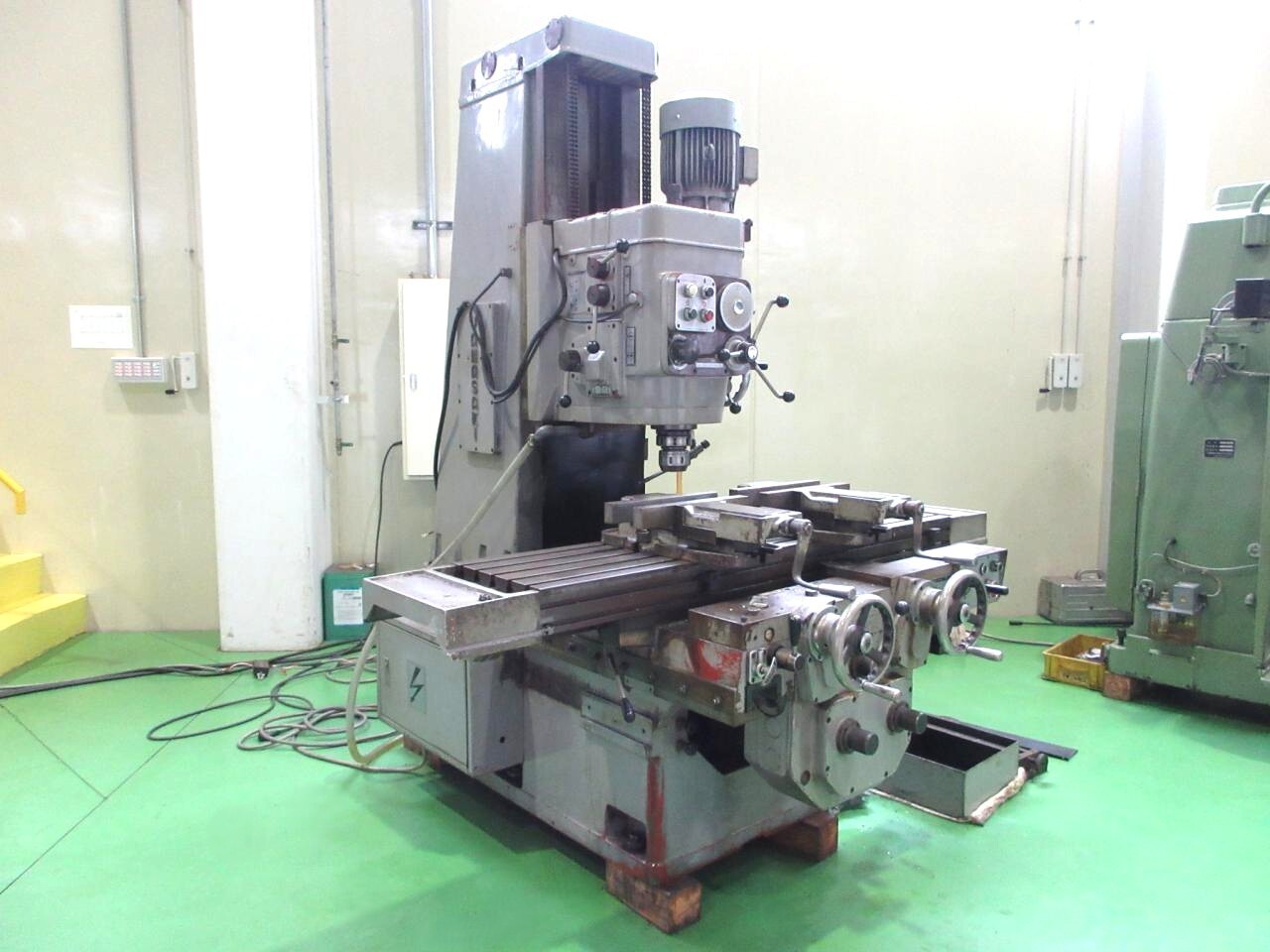 山崎技研 立型フライス YZ-8N | マシンライフ