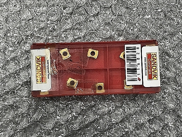 サンドビック チップ 新品 LCMX030308-53
