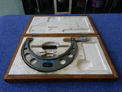 MITUTOYO｜ミツトヨ 外側マイクロメーター OM-175