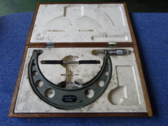 MITUTOYO｜ミツトヨ 外側マイクロメーター OM-225