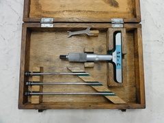 MITUTOYO｜ミツトヨ 替ロッド形デプスゲージ DMC100-100