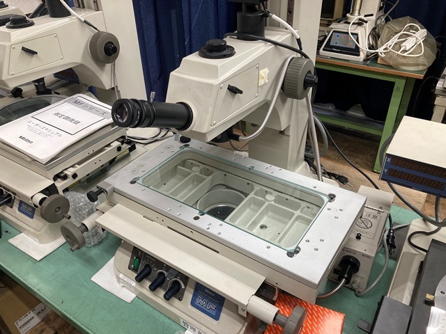 MITUTOYO｜ミツトヨ 工具顕微鏡 MF-1030T