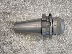 日研 ミーリングチャック BT50-UCH32-84