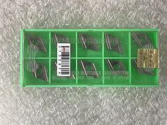 京セラ チップ 新品 DNGG150404R