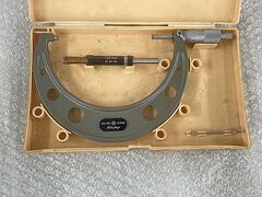 ミツトヨ 外側マイクロメーター OM-150(103-142)