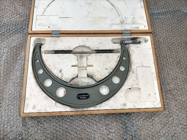 ミツトヨ 外側マイクロメーター OM-300(103-148)