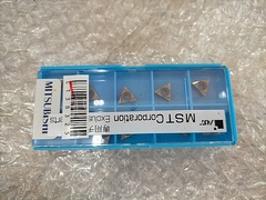 三菱マテリアル チップ TPGX090204L-STI10T