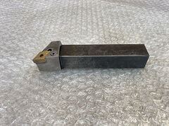 三菱マテリアル バイトホルダー MMTER2525M22-C