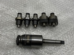 日研 タップホルダー ZM2-1