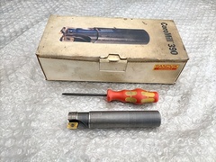 サンドビック スローアウェイエンドミル R390-020A20-11L