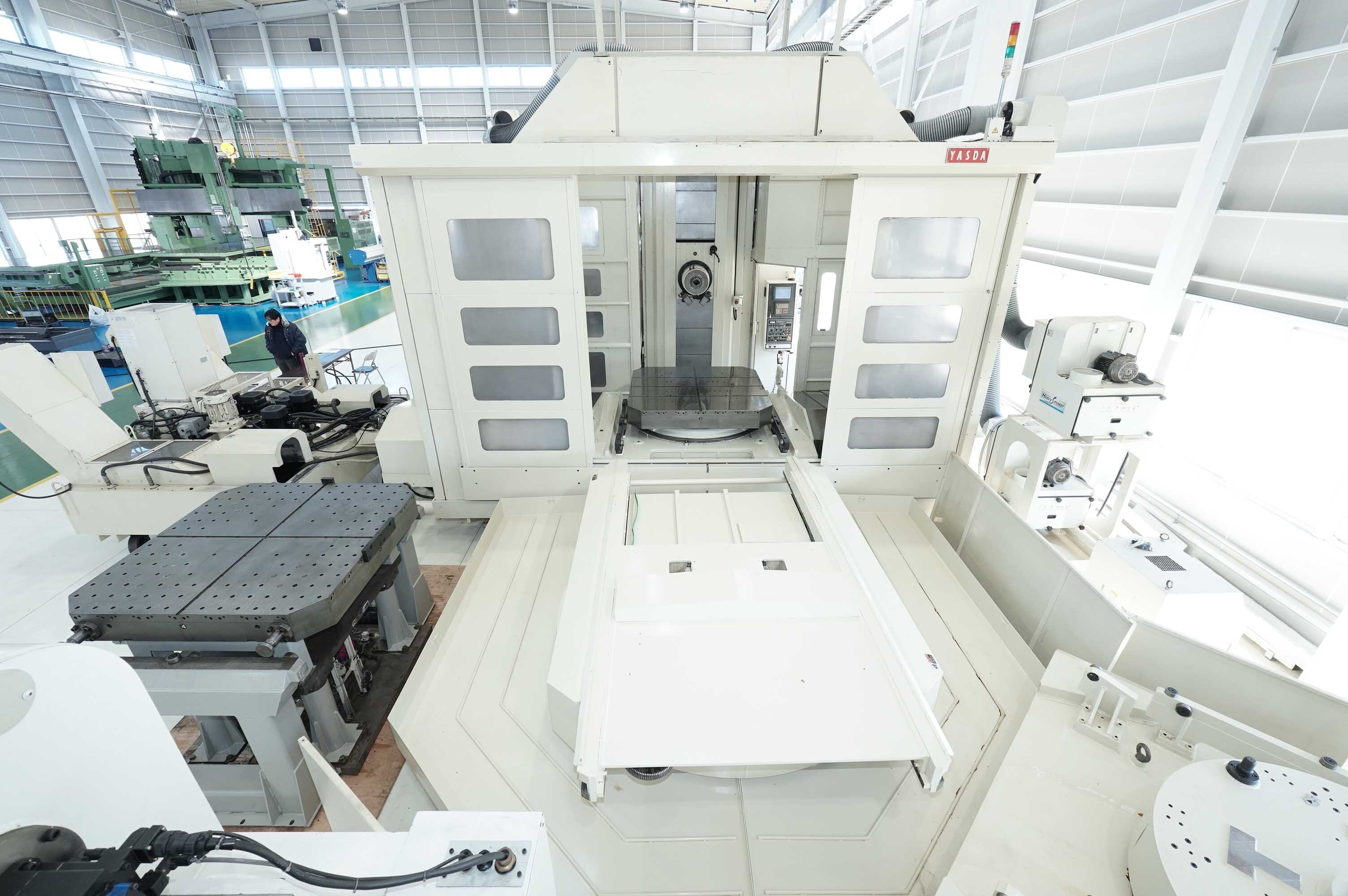 安田 横マシニング YBM-1200N 150RP