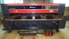 アマダ 2000mmメカシャーリング DCT-2045