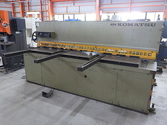 コマツ シャーリング SHS4×255