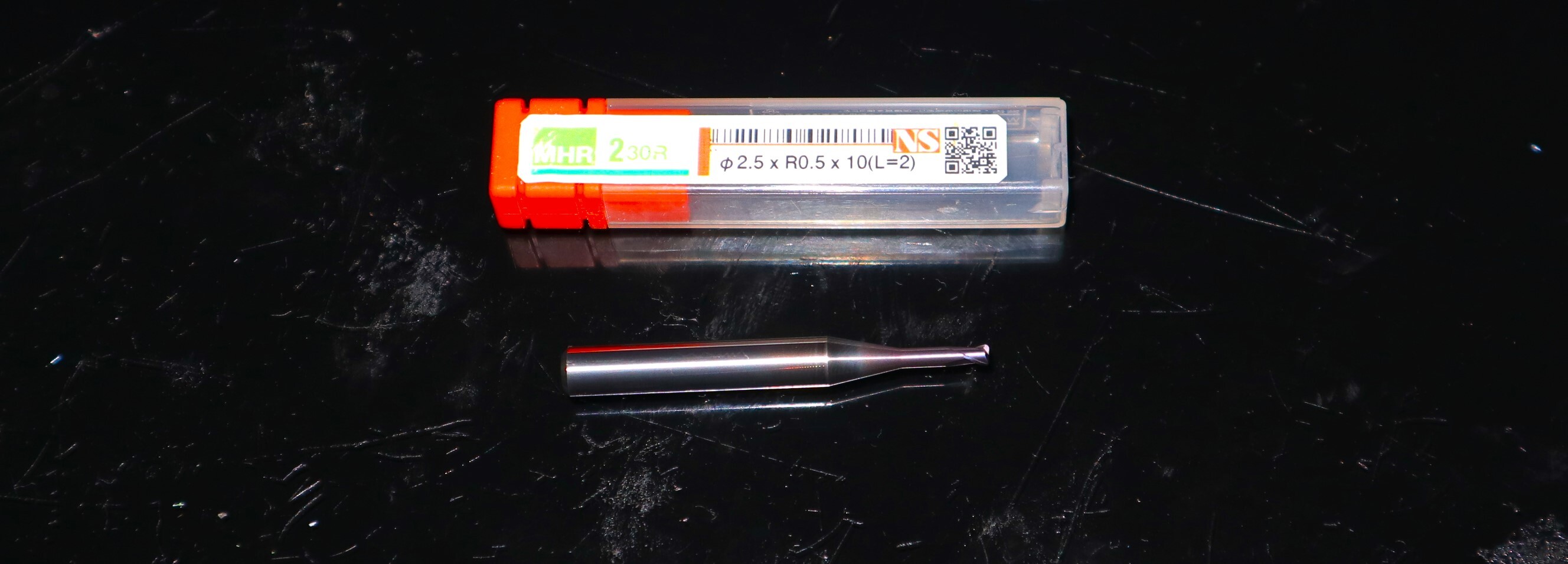 日進工具 エンドミル 　φ2.5×R0.5×10(L=2)　未使用