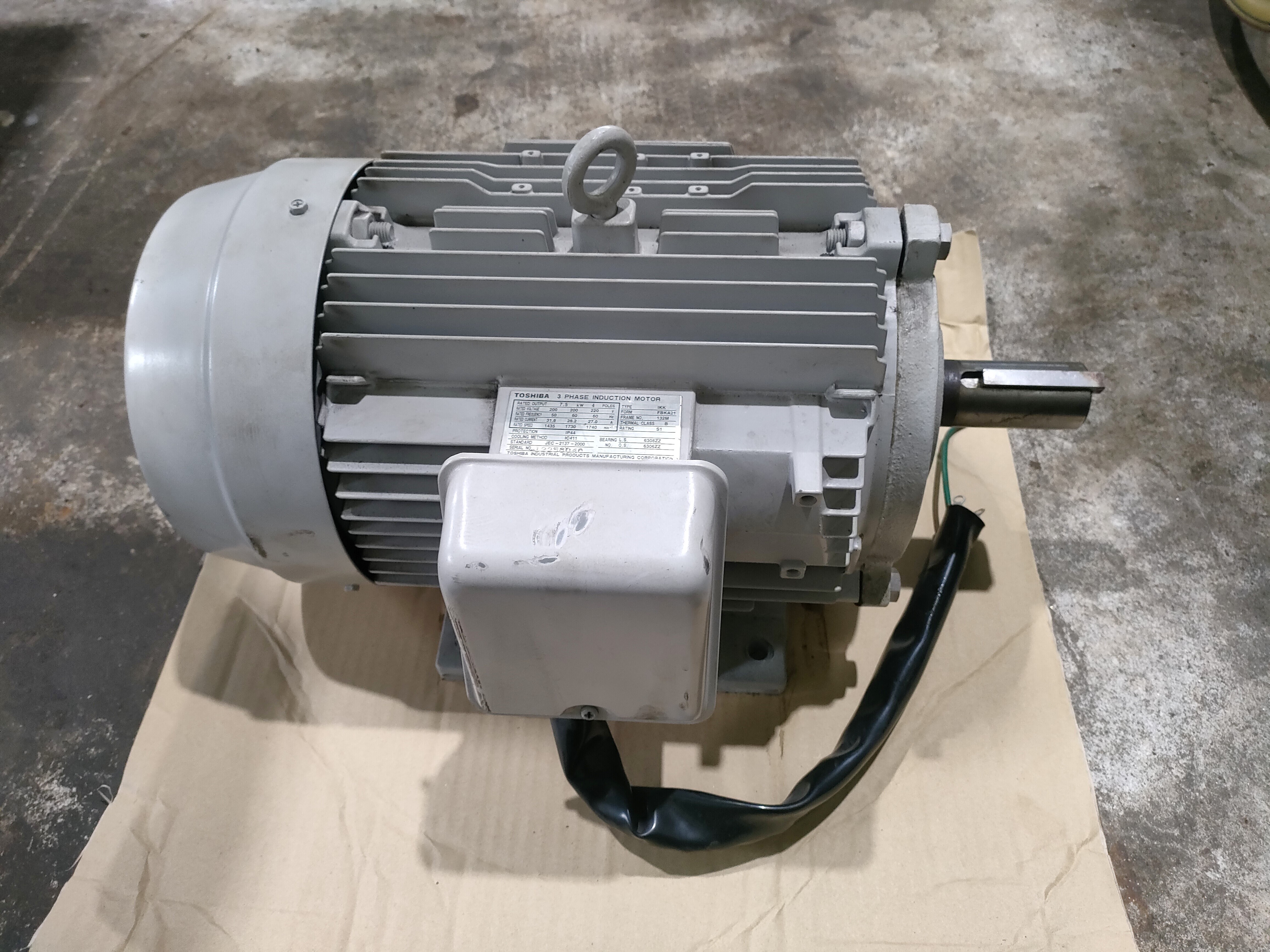 東芝産機 7.5kwインダクションモーター IKK-FBKA21