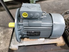 VEM mortors GmgH  IECモーター K21R 132S 4