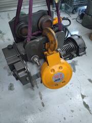 三菱 2.8ｔホイスト Ｒ-2.8-ＬＭ2