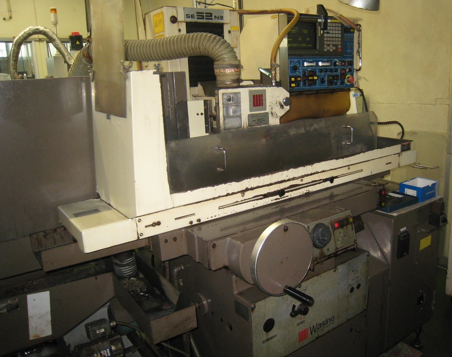 アマダワシノ NC平面研削盤 SE-52N2