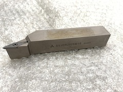 三菱マテリアル バイトホルダー SMGHR2525M16