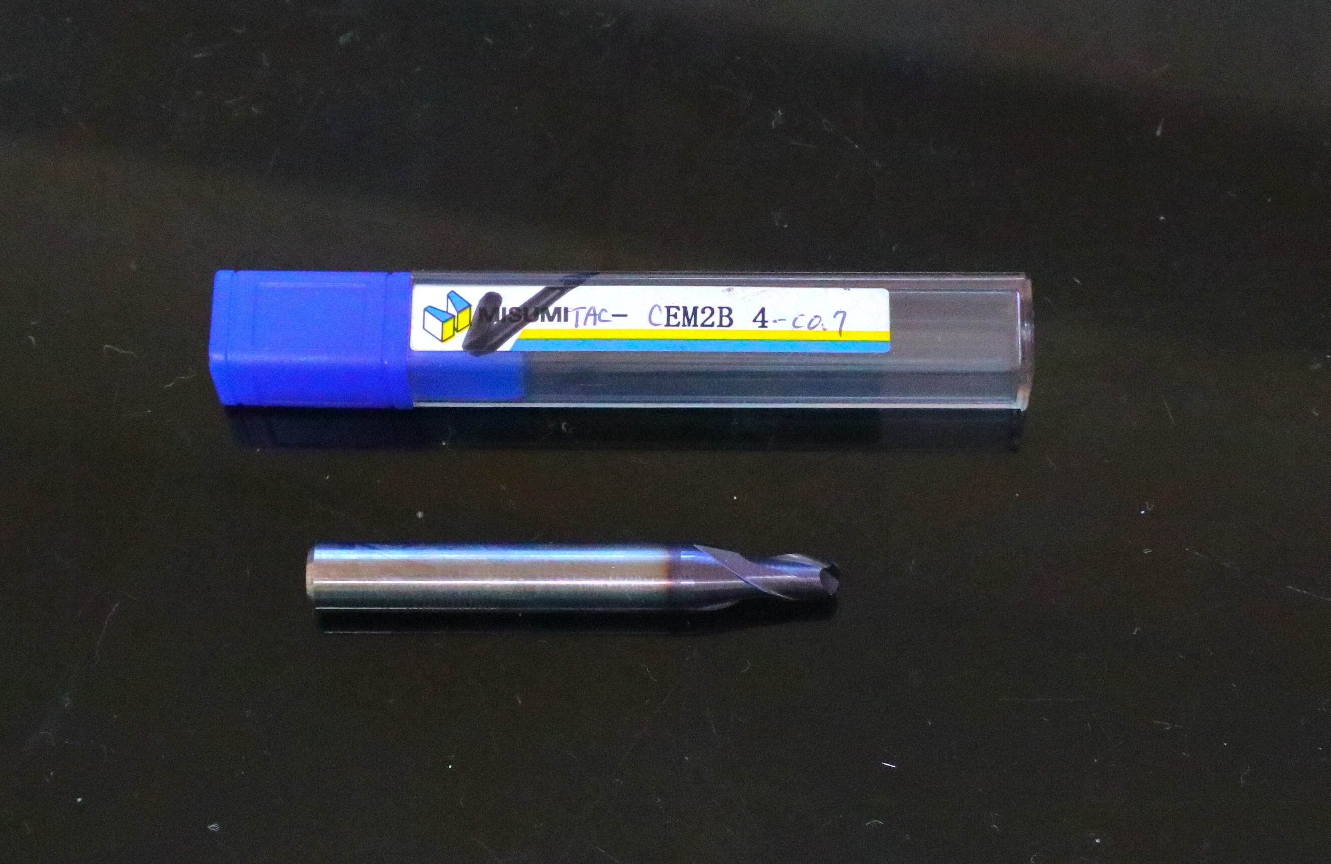 MISUMI  エンドミル 　CEM2B 4 未使用