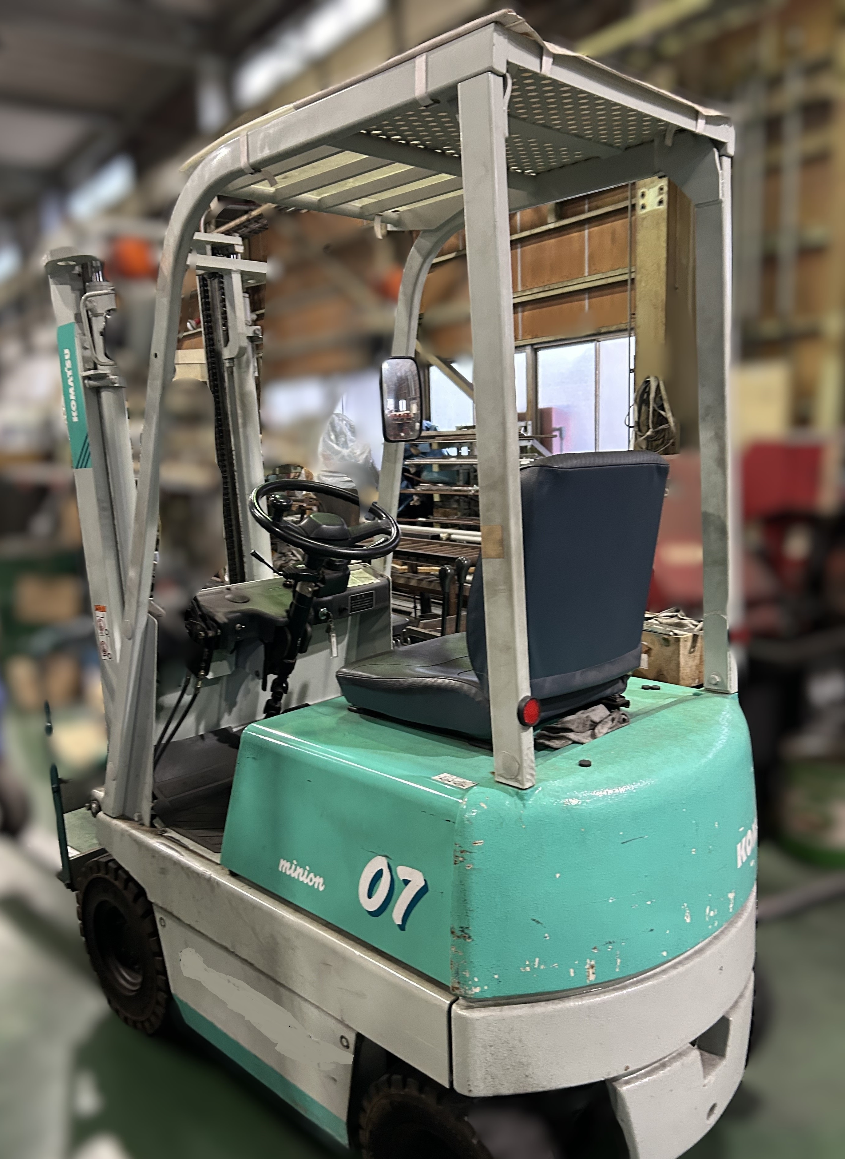 コマツ 0.7Tフォークリフト FB07