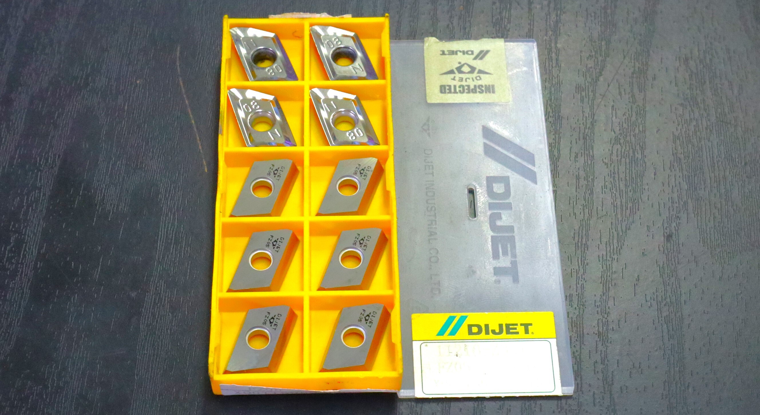 DIJET チップ　 XOGT160508PDFR 10個　未使用