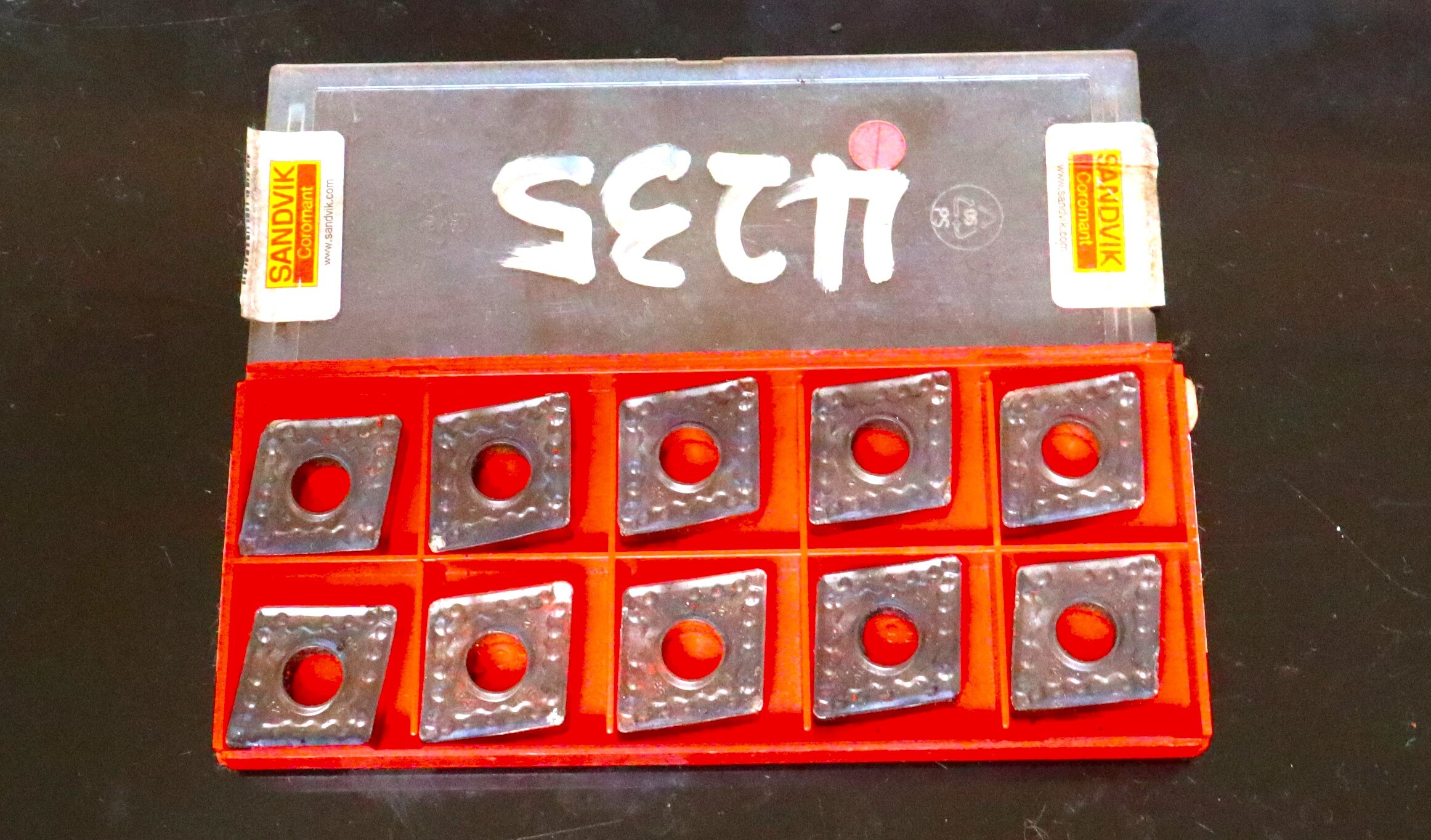 SANDVIK チップ　 CNMM19 06 12-PR 10個　未使用